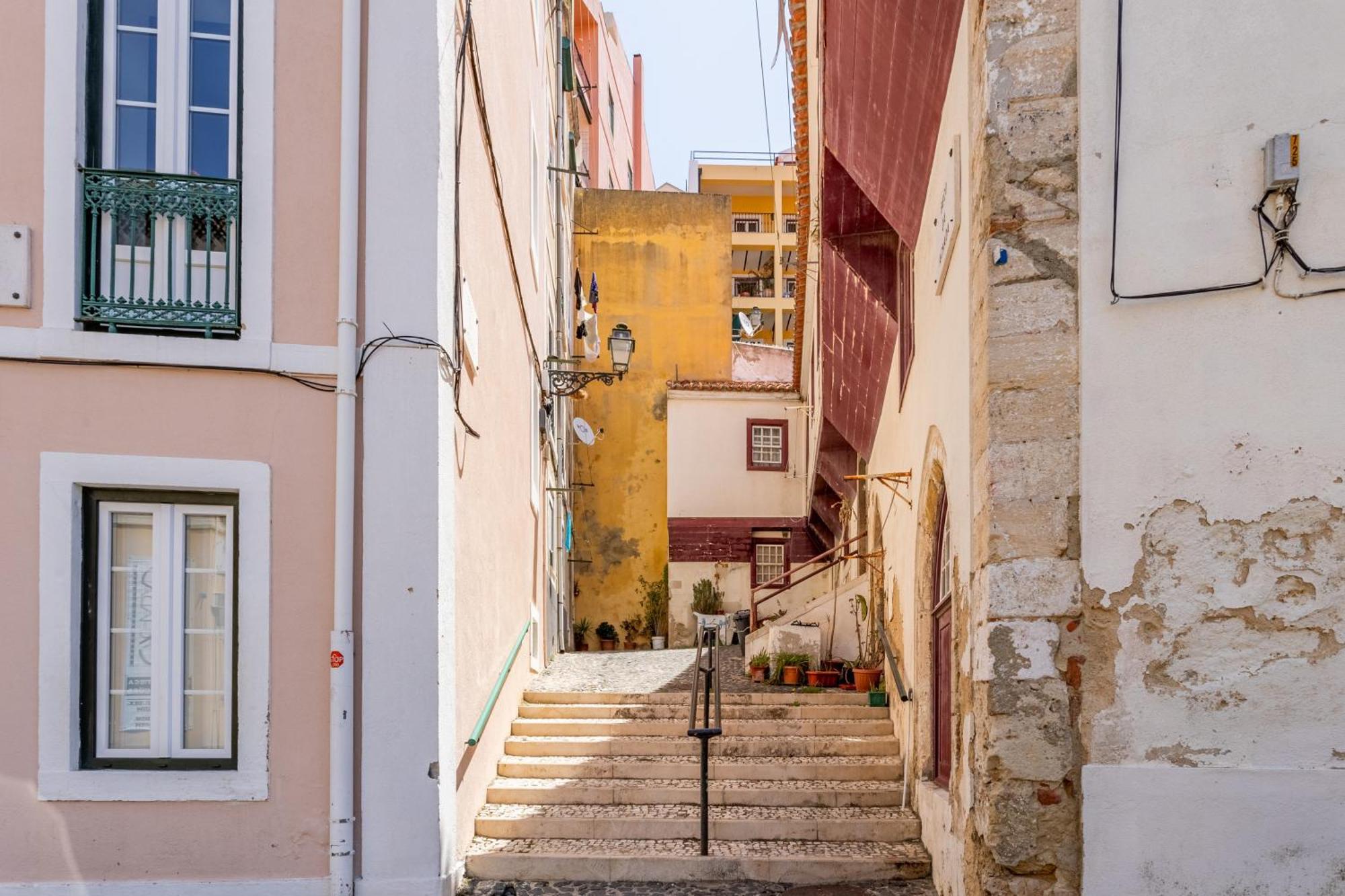 Gralhas Suites リスボン エクステリア 写真